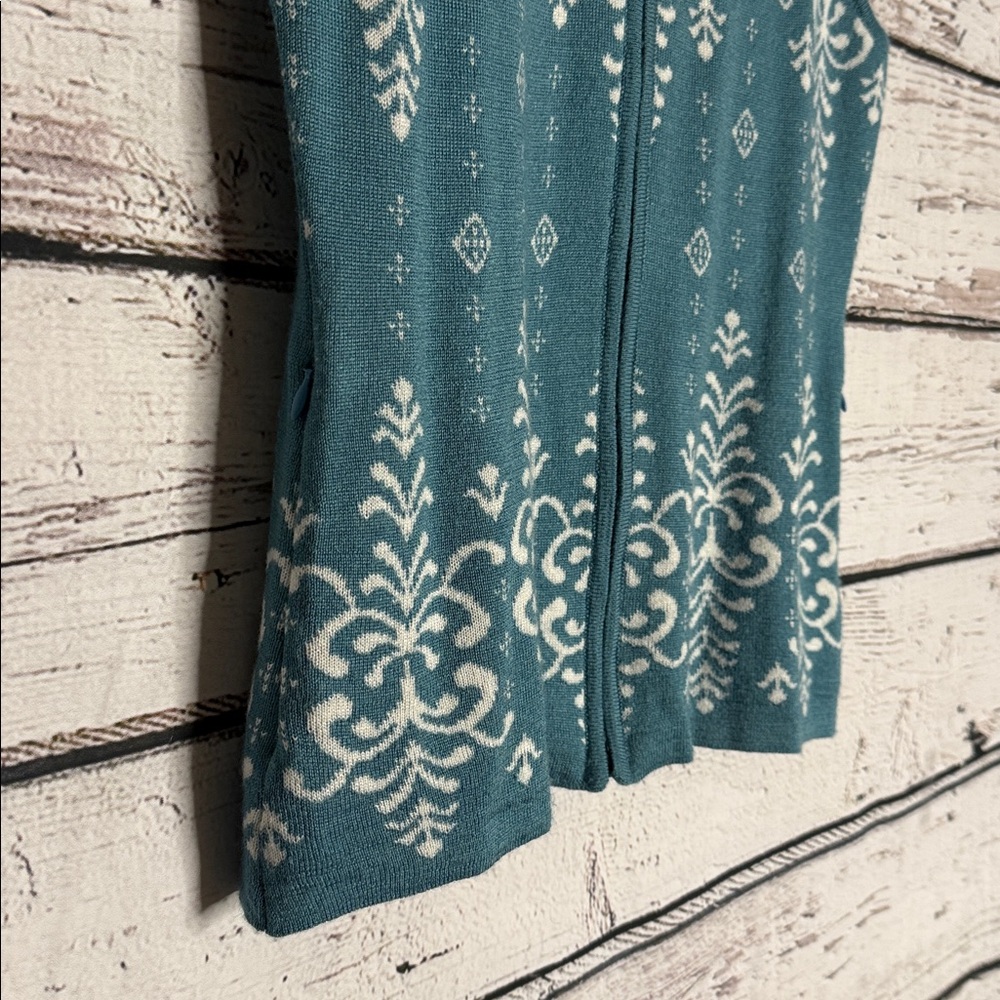 Icelandic Design wool blend Nordic Fair isle sweater vest - Picture 3 of 13